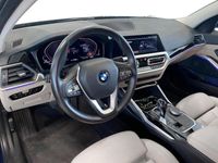 tweedehands BMW 320 3 Serie i High Executive Edition | Sportline | 18'' lichtmetalen velgen | Alarm klasse 3 | Sportstoelen | Stoelverwarming |