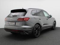 tweedehands VW Touareg 3.0 TSi eHybrid 4MOTION R 463PK DSG Panoramadak, luchtvering, 360 gr. camera, leder, stoelventilatie/massage, head-up, winterpakket Plus, 21'' lichtmetaal