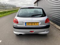 tweedehands Peugeot 206 1.4 X-line 5-deurs Airco APK t/m 14-04-2025!