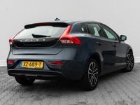 tweedehands Volvo V40 1.5 T2 Automaat 122pk Polar+ | Full LED | Standkachel | Trekhaak