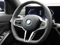 Nieuw BMW 330e Shadowline 292 PK (214 kW) 2025 Blauw Sedan