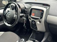 tweedehands Toyota Aygo 1.0 VVT-i x-nav Airco Camera 5d Nieuwe Apk
