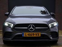 tweedehands Mercedes A180 Business Solution AMG Automaat/Led/Navi/Pdc/Ecc/Stoelverwarming/Achteruirijcamera/Getintglas/Cr-Controle/Sfeerverlichting/18-Inch Lmv