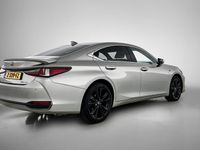 Occasion Lexus ES300H Sport Design Packet 218 PK (160 kW) 2024 Grijs metallic Sedan