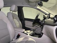 tweedehands Mercedes B180 Ambition | Navigatie | LED Koplampen | Stoelverwar