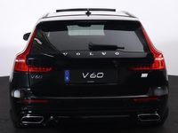 tweedehands Volvo V60 T8 Recharge AWD R-Design - Panorama/schuifdak - IntelliSafe Assist & Surround - 360º Camera - Harman/Kardon audio - Adaptieve LED koplampen - Verwarmde voorstoelen, stuur & achterbank - Parkeersensoren voor & achter - Elektr. bedienb. bestuurder