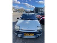 tweedehands Renault Clio II 1.4 RT, leuke auto met een nieuwe APK rijdt perfect