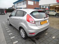 tweedehands Ford Fiesta 1.0 Style Ultimate 5 deurs, airco, navigatie, parkeersensoren voor en achter, enz