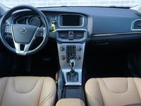 tweedehands Volvo V40 CC 1.5 T3 Nordic+ Luxury-Line | Automaat | Navigatie | Stoel-parkeer-stuurwielverwarming | on Call | Extra getint glas | Parkeercamera | Panoramadak | Elektrisch bedienbare bestuurdersstoel met geheugen