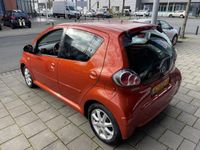 tweedehands Toyota Aygo 1.0 VVT-i Comf. Orange/Airco/lage km 65000 NAP