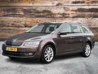 tweedehands Skoda Octavia Combi 1.6 TDI Greentech Style Businessline | Xenon | Multimedia | Navi | LMV | Volle mooie auto!