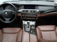 tweedehands BMW 520 5-SERIE Touring i High Executive M Sport 2013 | Airco | Navigatie | Cruise Control | Elektrische Stoelen met Geheugen | DAB | Lederen Bekleding | 2 Sleutels | Boekjes