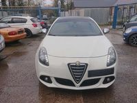 tweedehands Alfa Romeo Giulietta 1600cc diesel 2013 147000km gps clim cuir 1pr GARA