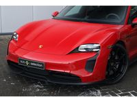 Occasion Porsche Taycan Sport Turismo 380 kW (518 PK) 2022 Rood Stationwagen