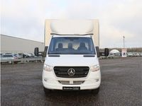 tweedehands Mercedes Sprinter 319 3.0 CDI 190PK V6 | Plane / Pritsche | Airco | Cruise Control | 3D Spoiler | Bakwagen | Meubelbak | extra brede laadbak | Meubelbak | 24 maanden garantie