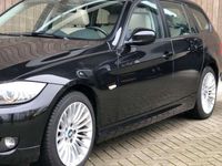 tweedehands BMW 318 3-SERIE Touring i Luxury Line|Pano|Leder|UNIEKE KM|