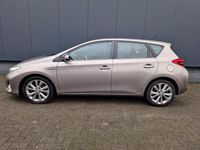 Occasion Toyota Auris Hybrid 99 PK (72 kW) 2013 Bruin (metallic) Hatchback