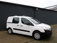 tweedehands Citroën Berlingo 1.6 BlueHDI 75 Club 1e EIGENAAR! DEALER ONDERHOUDEN! TOPSTAAT! ZWAAILAMP! TREKHAAK!