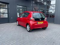 tweedehands Toyota Aygo 1.0-12V Aspiration Red | Origineel nederlands! | Airco | 5 deurs | Half lederen bekleding