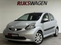 Occasion Toyota Aygo 68 PK (50 kW) 2009 Grijs Hatchback