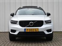 tweedehands Volvo XC40 T5 Recharge 262PK R-Design | Panoramadak | Camera | Stuurverwarming |