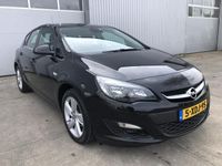 tweedehands Opel Astra 1.4 Turbo Berlin NW. APK. CLIMA. TREKHAAK.NAP. 130DKM.