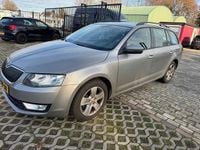 Occasion Skoda Octavia Ambition 140 PK (102 kW) 2014 Beige Stationwagen
