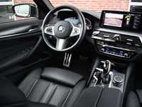 tweedehands BMW 530 530 Touring e M-Sport Pano Comfortstoel 20inch ACC