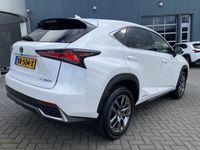 tweedehands Lexus NX300h 