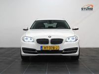 tweedehands BMW 520 5 Serie Touring i Black & Silver line Executive Navigatie Vol-Leder Stoelverwarming Elek. Achterklep 18'' M-Sport Velgen Bi-Xenon Rijklaarprijs!