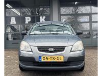 Occasion Kia Rio 97 PK (71 kW) 2007 Grijs Hatchback