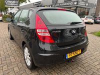 tweedehands Hyundai i30 1.6 CRDi Dynamic Business - AIRCO - 5 DEURS !