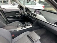 tweedehands BMW 320 3-SERIE Touring i Executive navi airco/ecc nieuwstaat