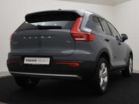 tweedehands Volvo XC40 T4 AUT(8) MOMENTUM 18INCH LEDER KEYLESS HARMAN KARDON