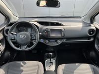 tweedehands Toyota Yaris 1.5 Hybrid Design Sport Trekhaak Dealer onderhouden LMV
