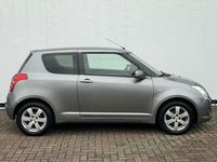 tweedehands Suzuki Swift 1.3 16v 93pk,Airco,Elek pakket,Lmv,Radio/cd,Limite