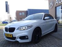 tweedehands BMW 220 2-SERIE Coupé 220 i High Executive AUTOMAAT, M-Line, Panoramadak, Leder Sport Interieur, Navigatie, Airco/ECC, CruiseControl, Parkeersensoren