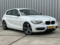 tweedehands BMW 116 116 I Sport Automaat - Sportleder - Groot Navi - Xe