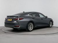 Occasion Lexus ES300H President Line 218 PK (160 kW) 2022 Grijs Sedan