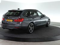 tweedehands BMW 330 3-SERIE Touring d xDrive High Executive / SCHUIF-KANTEL / ELEK. TREKHAAK / STOELVERW. /