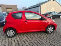 Occasion Toyota Aygo 68 PK (50 kW) 2010 Rood Hatchback