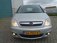 tweedehands Opel Meriva 1.6-16V Essentia lm velgen - airco - lage km stand
