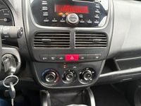 Occasion Opel Combo 90 PK (66 kW) 2014 Zwart (metallic) MPV