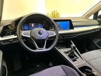 Occasion VW Golf VIII Life 110 PK (80 kW) 2022 Atlantic blue Stationwagen