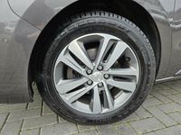 tweedehands Peugeot Expert 2.0 BlueHDI 177 Pk Navi leer 3-pers Automaat