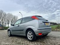 Occasion Ford Focus Collection 101 PK (74 kW) 2004 Grijs Hatchback