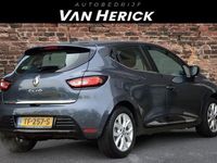 tweedehands Renault Clio IV 0.9 TCe Intens | Navi | Cruise | Clima | LM Velgen