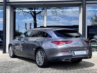 tweedehands Mercedes CLA180 Shooting Brake Luxury Line | Panorama-schuifdak |
