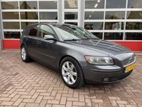 tweedehands Volvo V50 T5 KINETIC / AUTOMAAT / AFNEEMBARE TREKHAAK / RIJKLAAR!