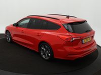 tweedehands Ford Focus Wagon EcoBoost 125PK Hybrid ST Line Business Navi I Cruise I PDC voor en achter